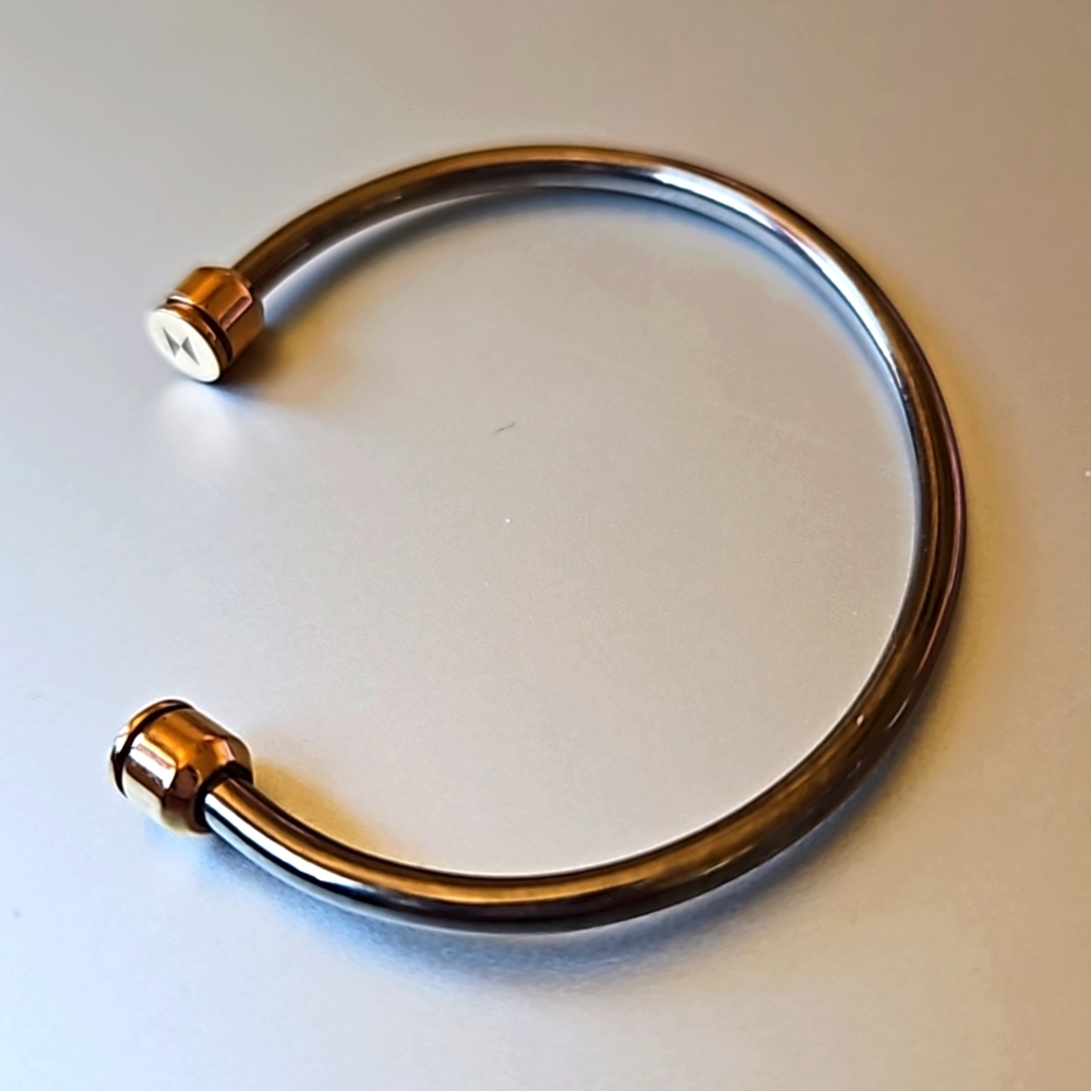 Mvmt small cuff
